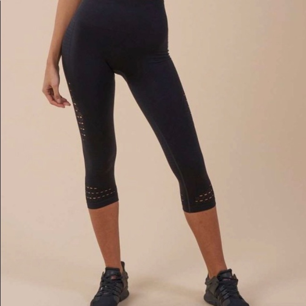 Seamless Energy CROPED Leggings